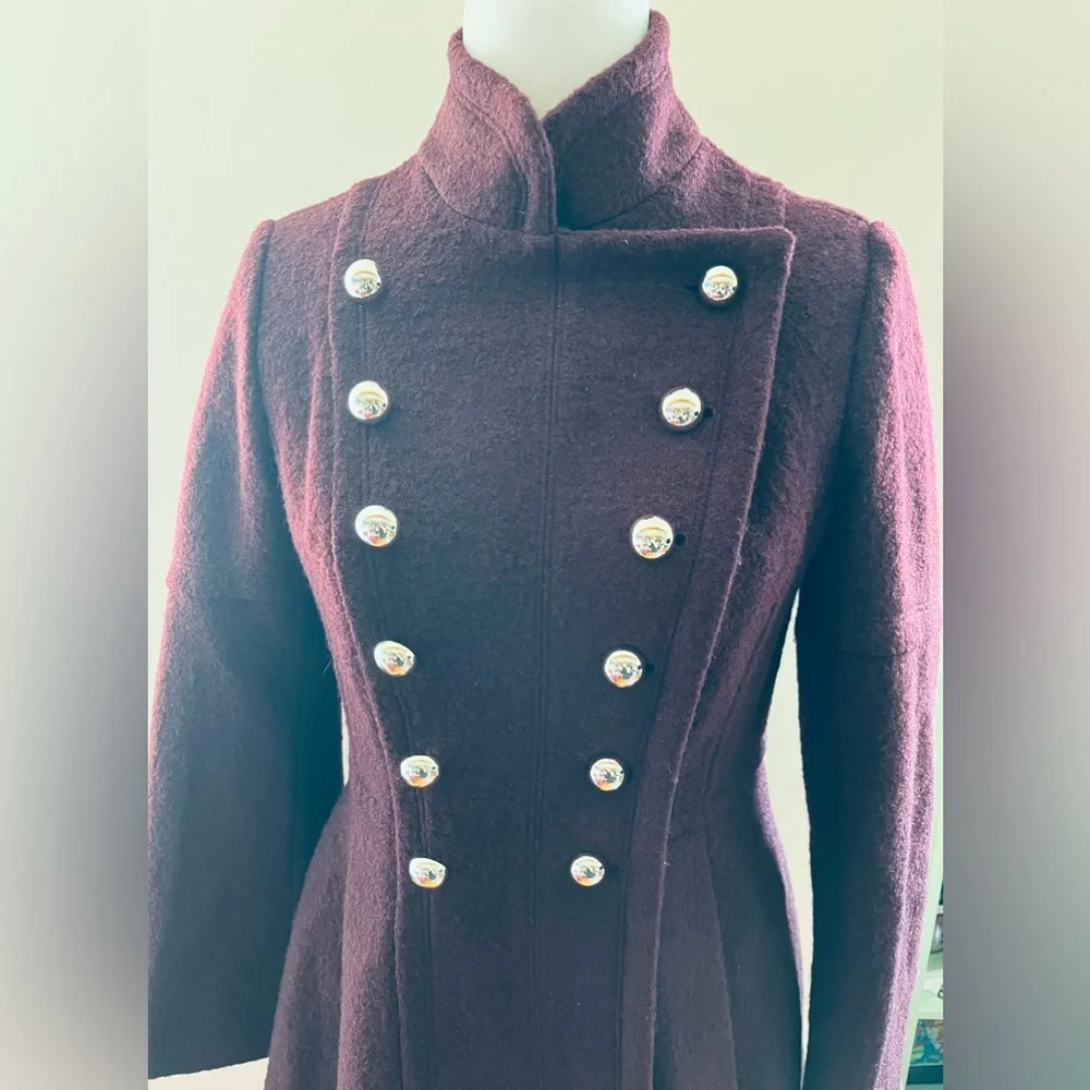 Feminine Military Coat - Picture 3 of 7